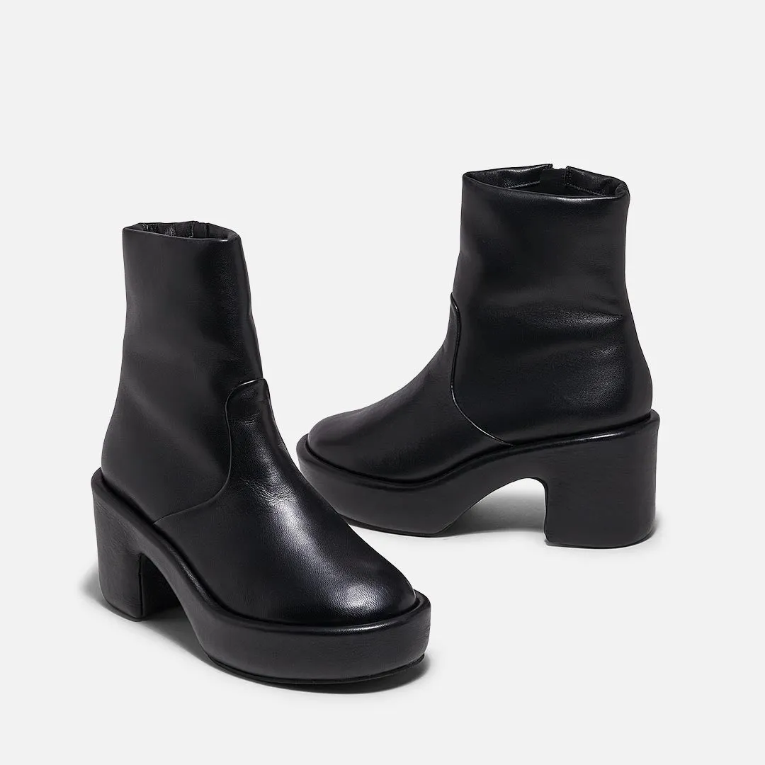 DORA, black || OUTLET