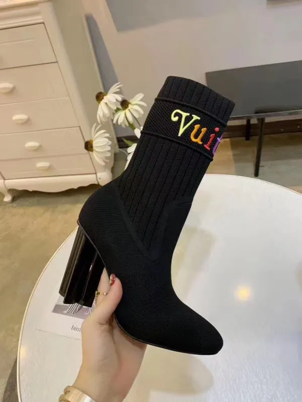 High Quality  LUV BOOTS 018