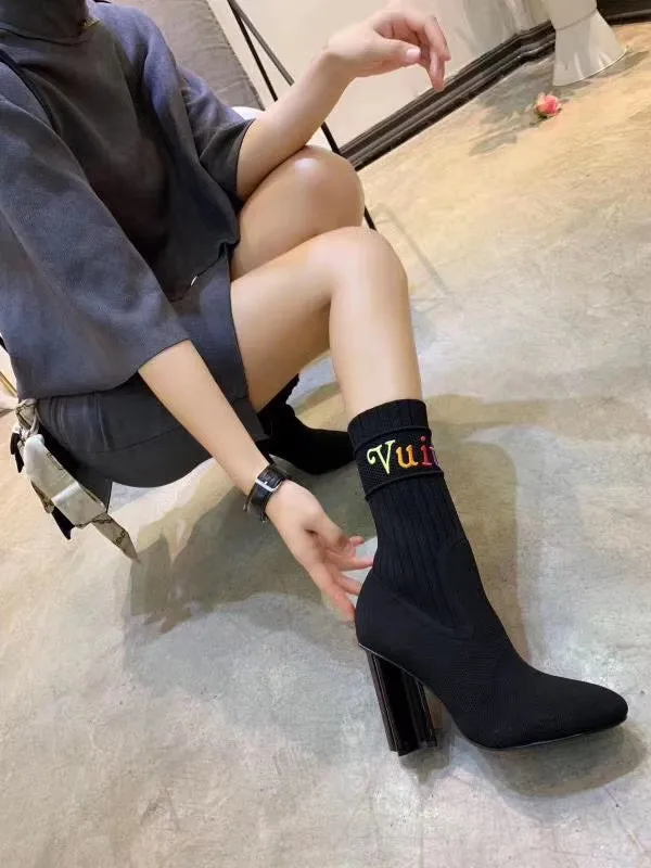 High Quality  LUV BOOTS 018