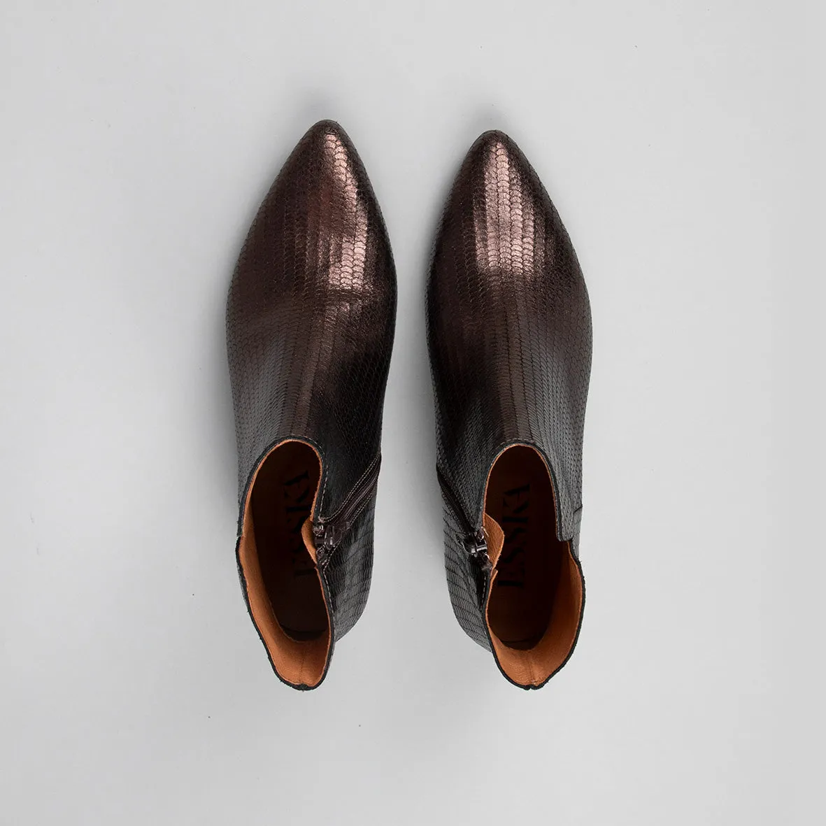 Leisel Dark Brown