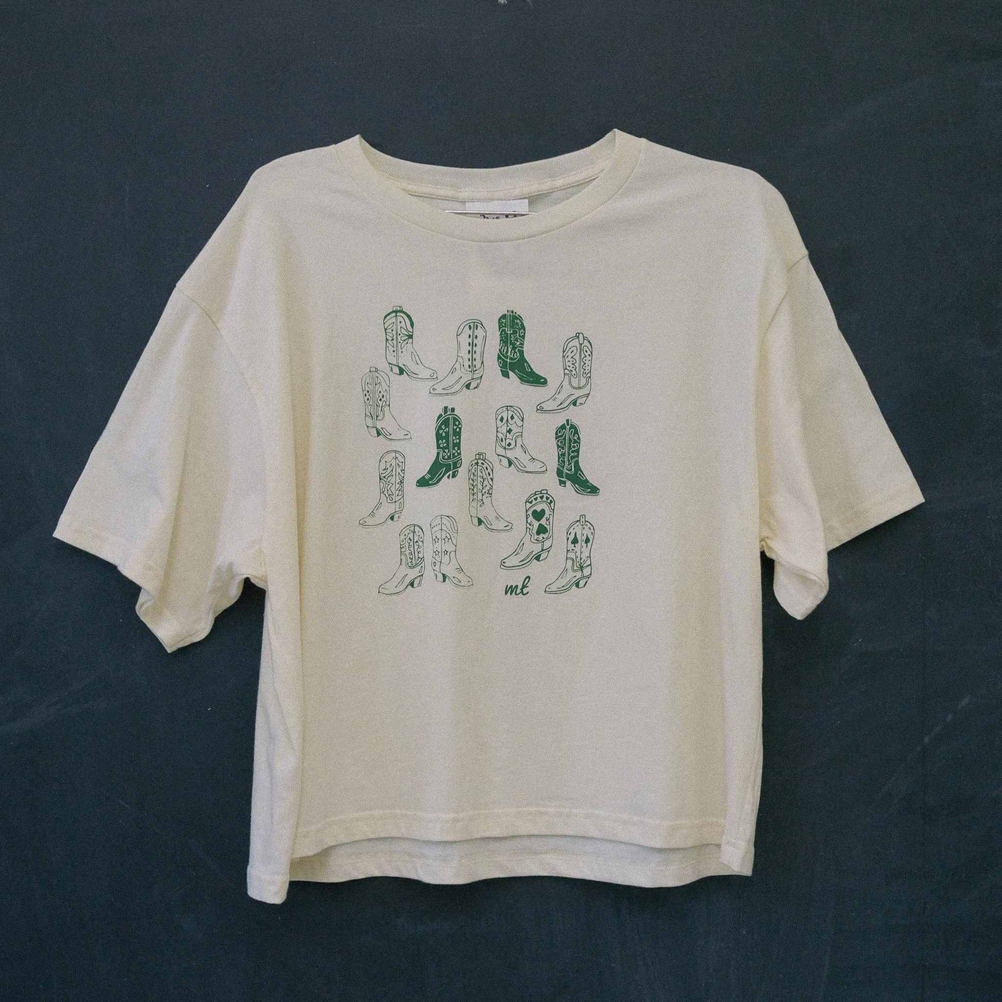 Vintage Boots MT Ivory Crop Tee - Green